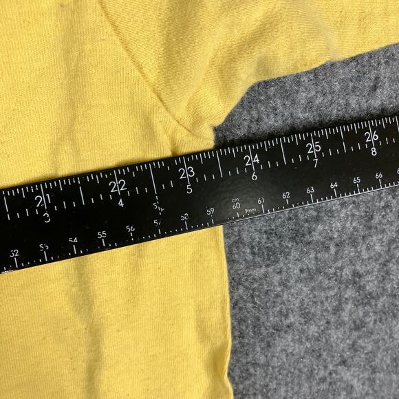 Nike T-Shirt Mens XL Yellow Vintage Logo Graphic Tee Embroidered Patch - Picture 4 of 8